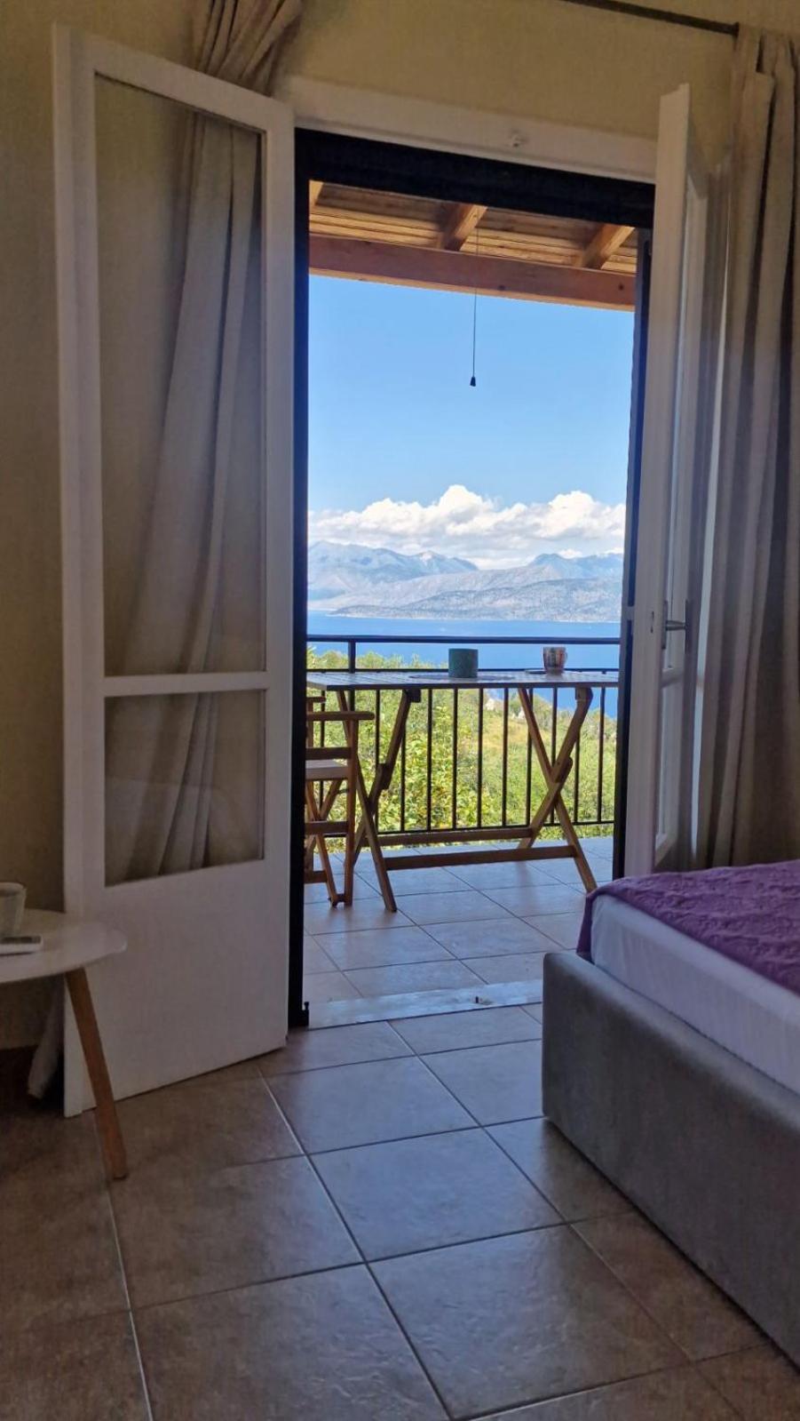 Efi Loutses Apartament Anapaftíria